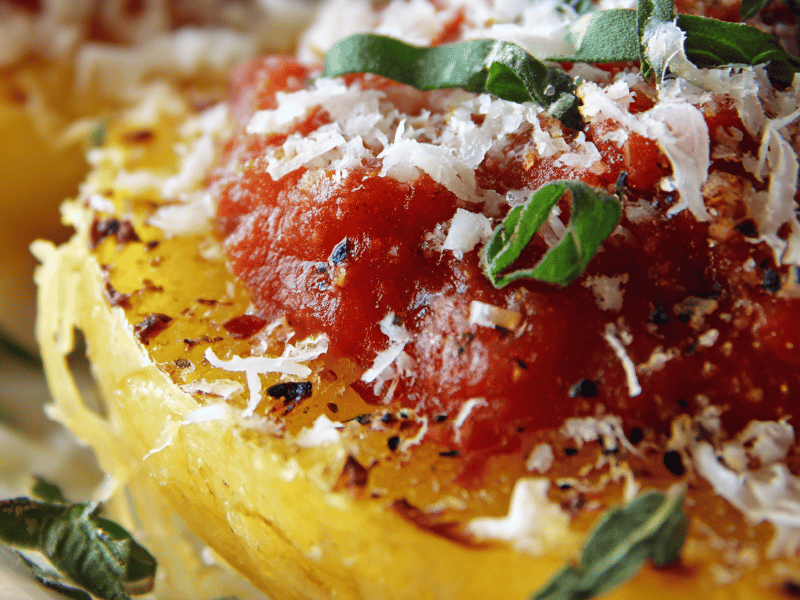 Abóbora Spaghetti com Molho de Tomate