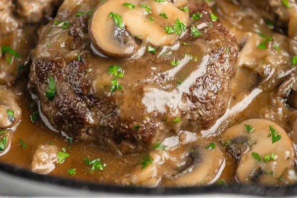 Bifes de Hambúrguer com Molho Cremoso