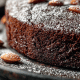 Bolo glaceado framboesa e chocolate branco