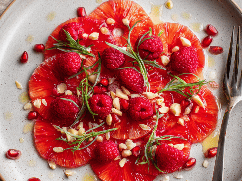 Carpaccio de Abacaxi com Romã