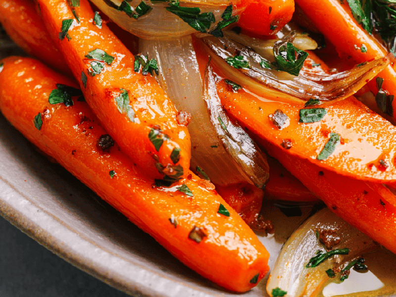 Cenouras Sous Vide com Manteiga