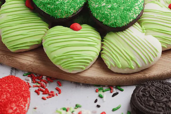 Cookies Grinch com Oreo