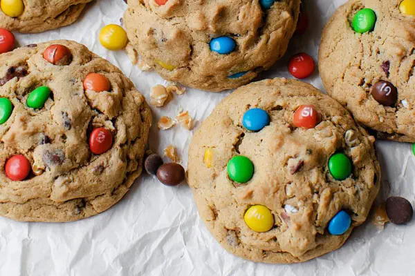 Cookies Monstro de Manteiga de Amendoim