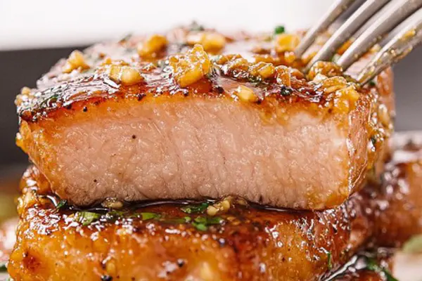 Costeletas de Porco Mel e Alho