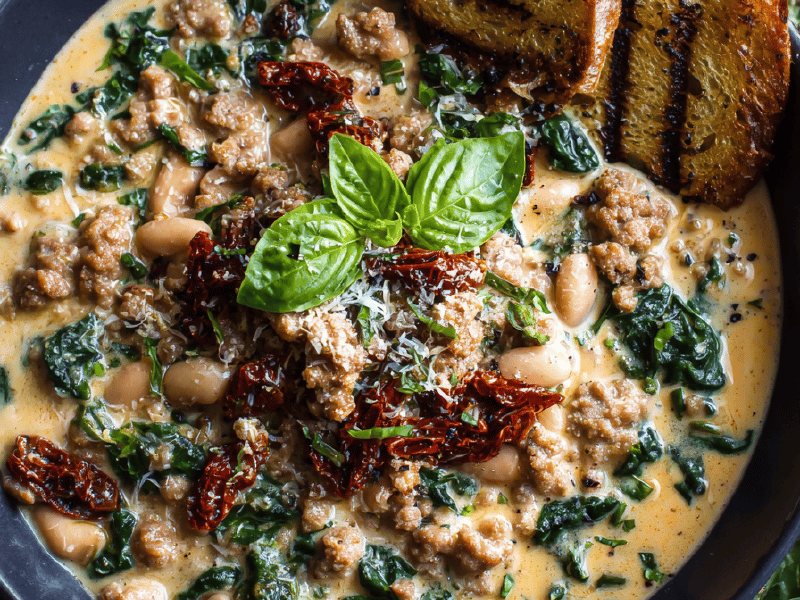 Feijoada cremosa com linguiça