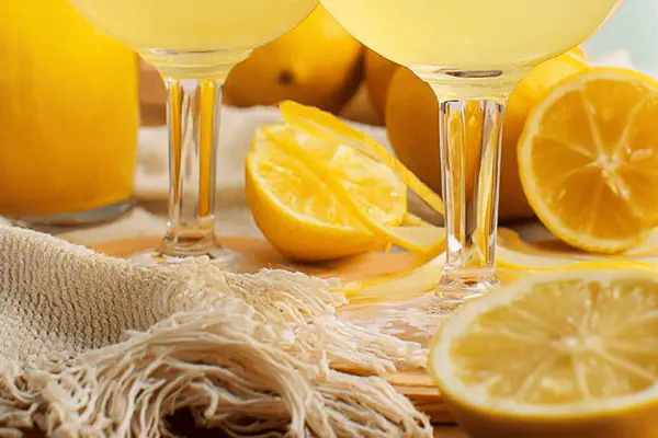Limoncello com Toque Tropical