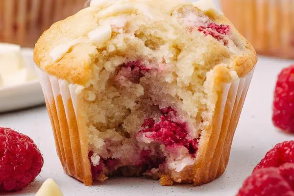 Muffins Chocolate Branco e Framboesa