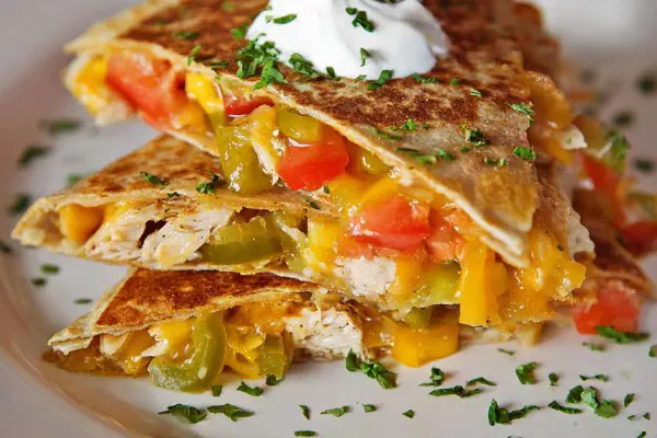 Naans com Frango e Batatas