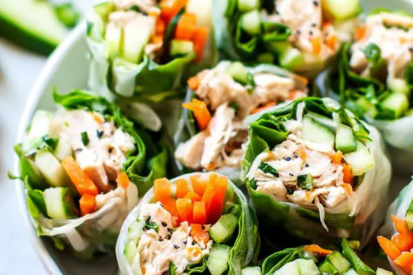 Rolinho de Frango com Toque de Hortelã