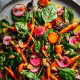 Salada crocante com aspargos e atum