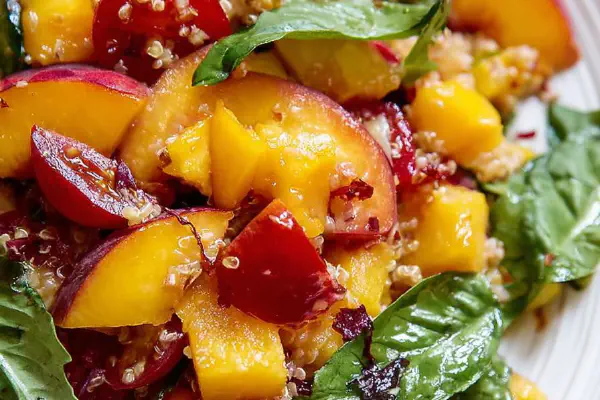 Salada de Pêssego e Tomate