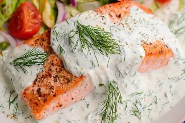 Salmão Cremoso com Endro