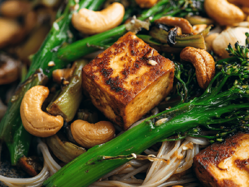 Salteado de legumes com tofu