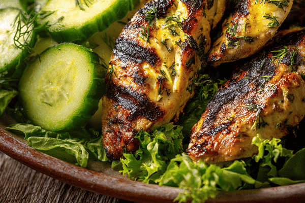 Sanduba salada tzatziki