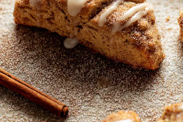 Scones de Canela e Açúcar