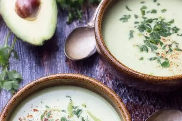 Sopa Cremosa de Abacate