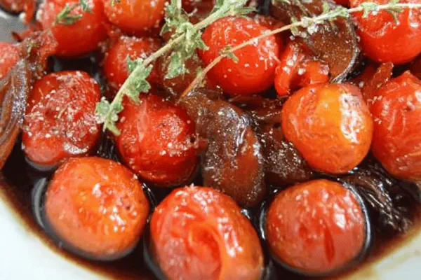 Macarrão com parmesão e alho