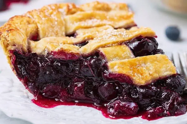 Torta de Mirtilo com Toque Cítrico